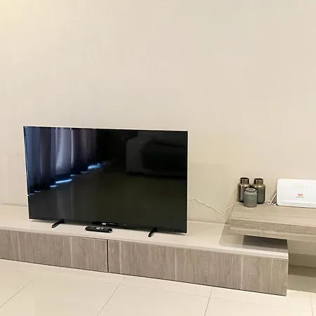 1 Palm Penthouse - Seaview * St. Paul's Bay