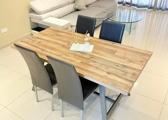 1 Palm Penthouse - Seaview Appartamento St. Paul's Bay