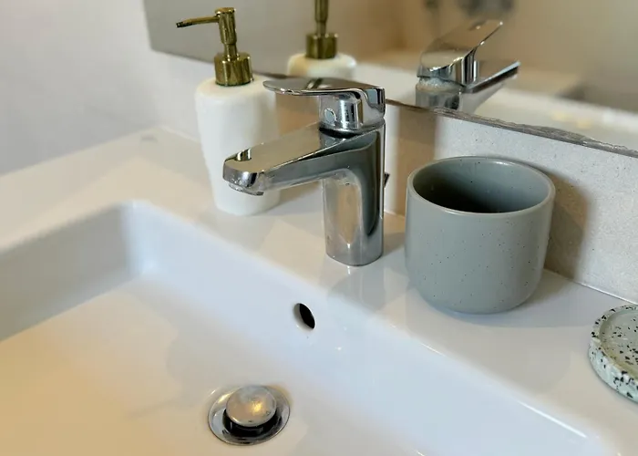 1 Palm Penthouse - Seaview Appartamento St. Paul's Bay